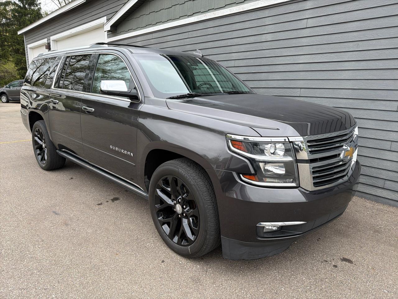 Chevrolet Suburban 4WD 4dr 1500 Premier 2017