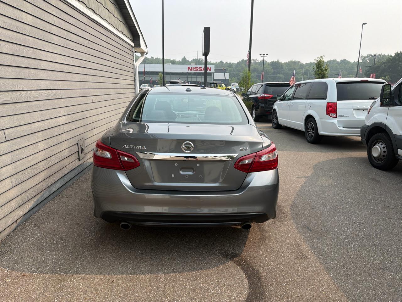 Nissan Altima 2.5 SV Sedan 2018