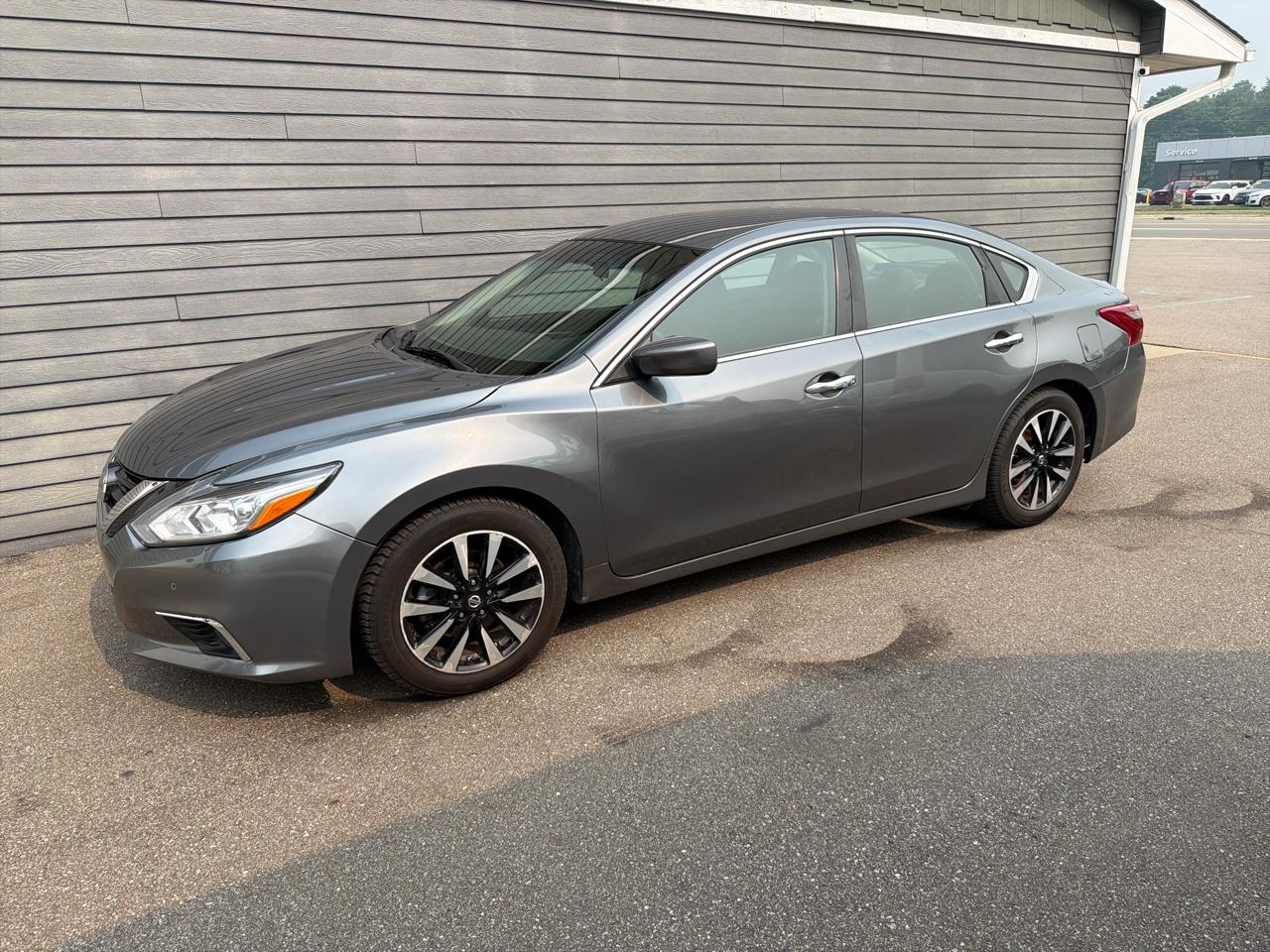 Nissan Altima 2.5 SV Sedan 2018