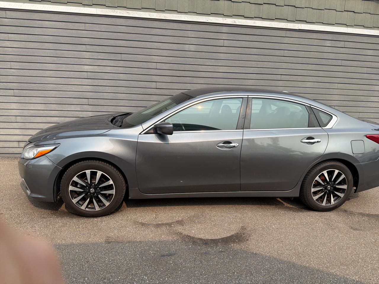 Nissan Altima 2.5 SV Sedan 2018