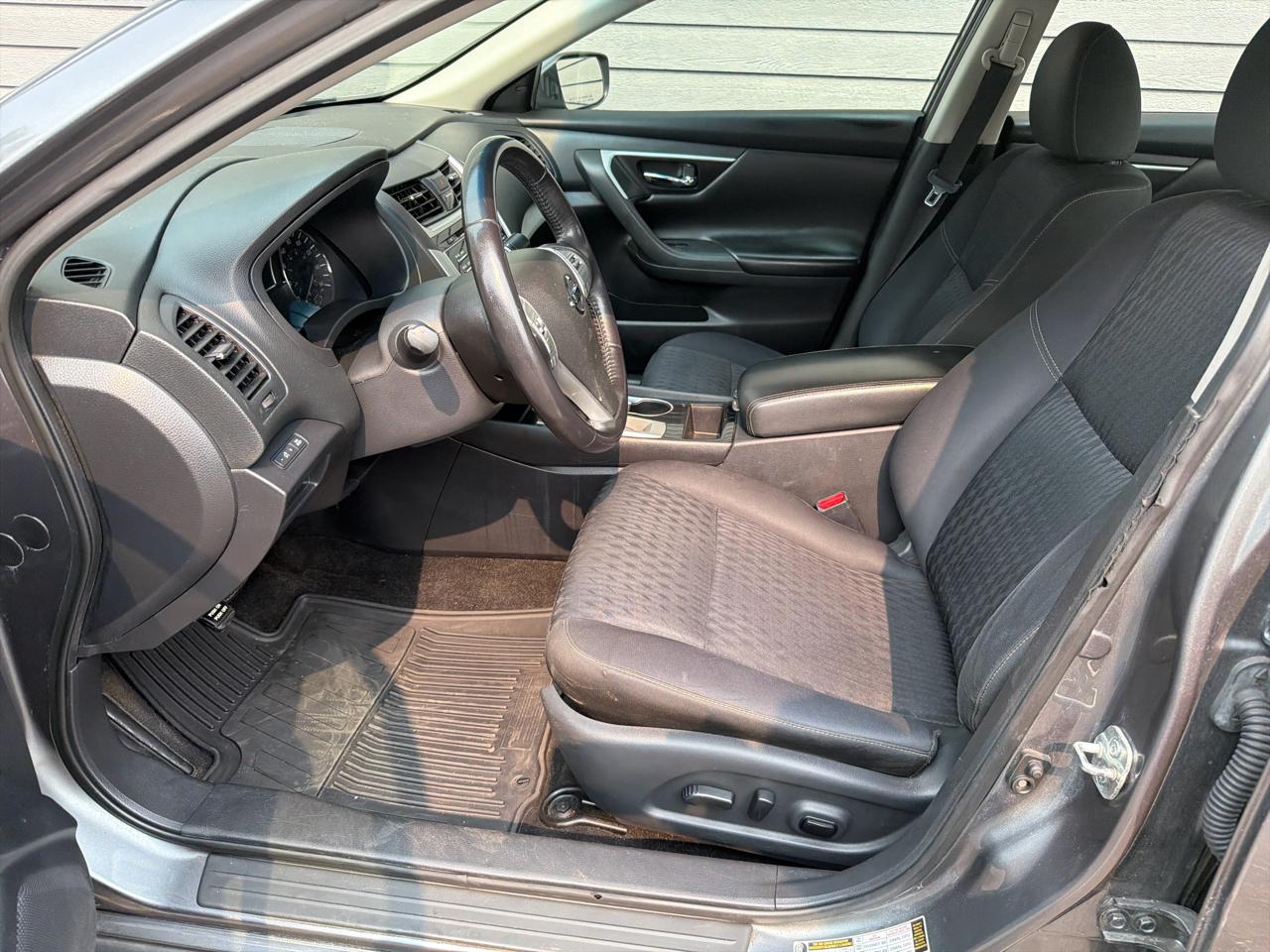 Nissan Altima 2.5 SV Sedan 2018