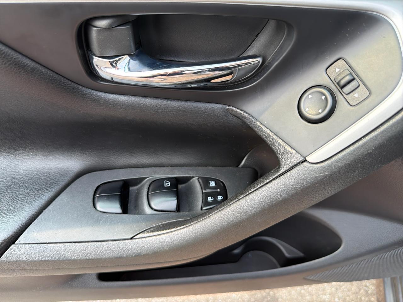 Nissan Altima 2.5 SV Sedan 2018