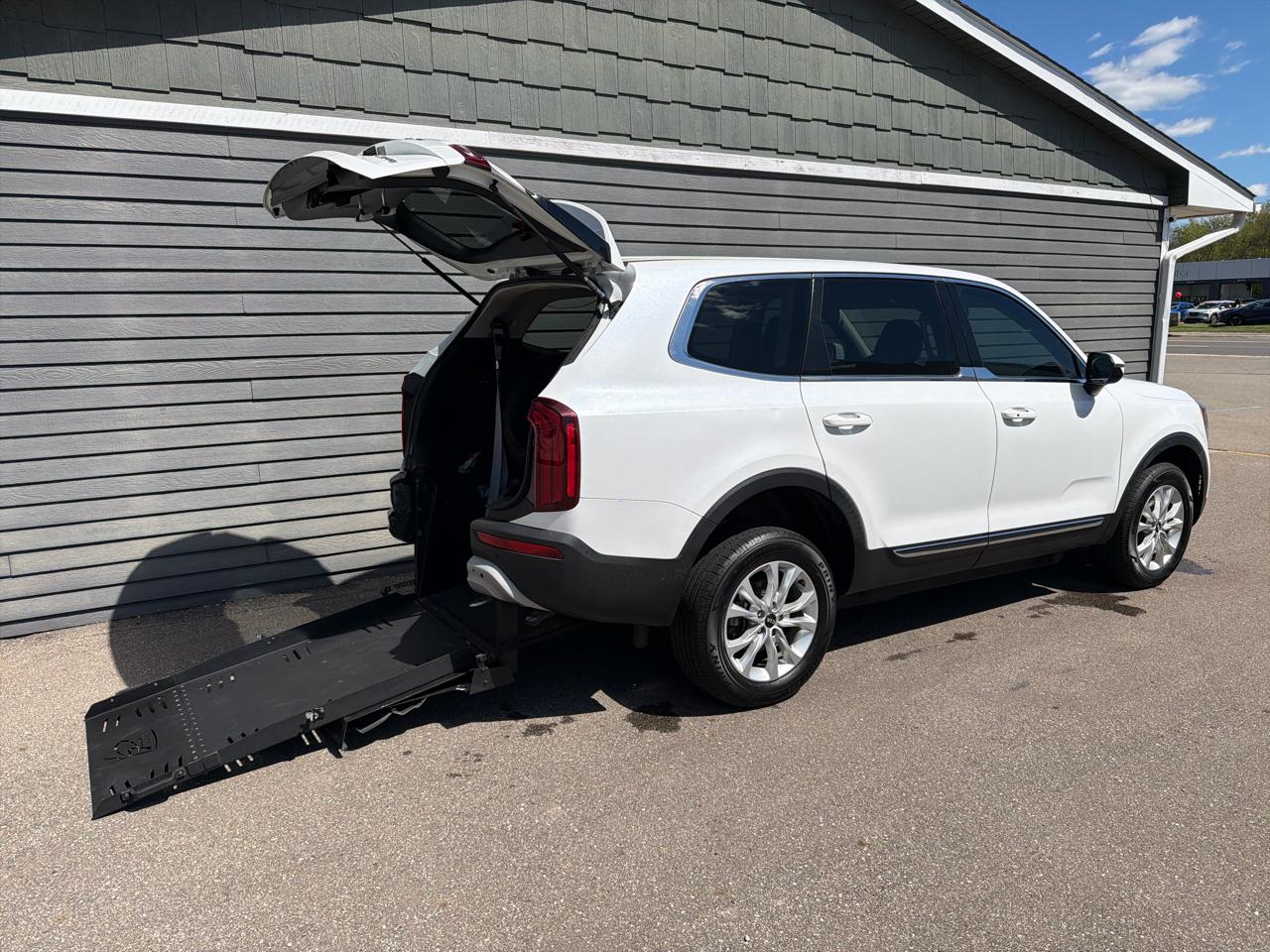 Kia Telluride LX FWD 2020
