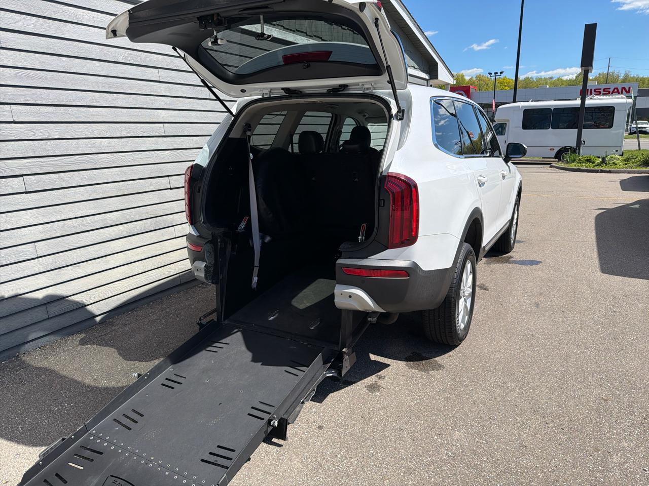 Kia Telluride LX FWD 2020