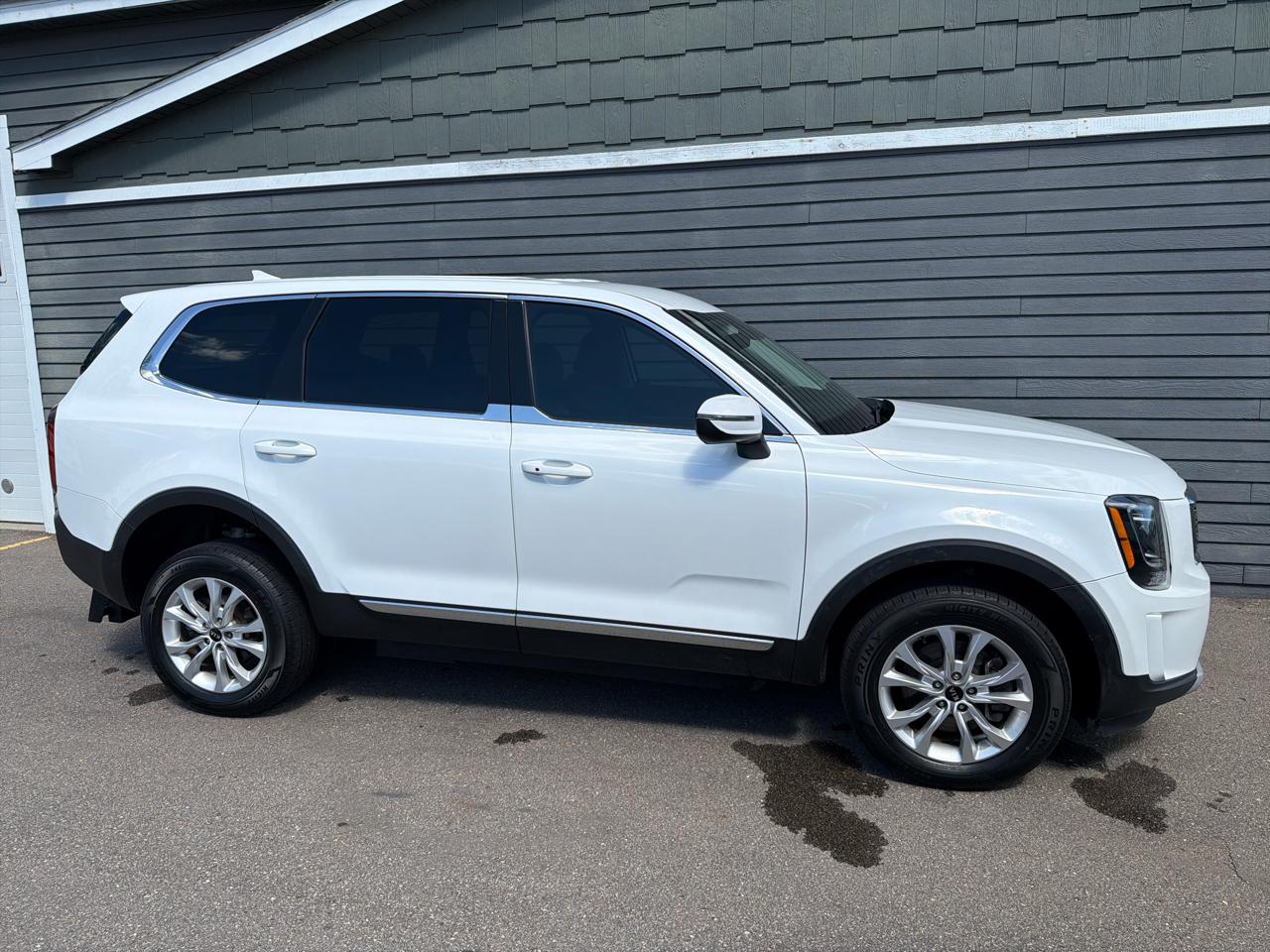 Kia Telluride LX FWD 2020
