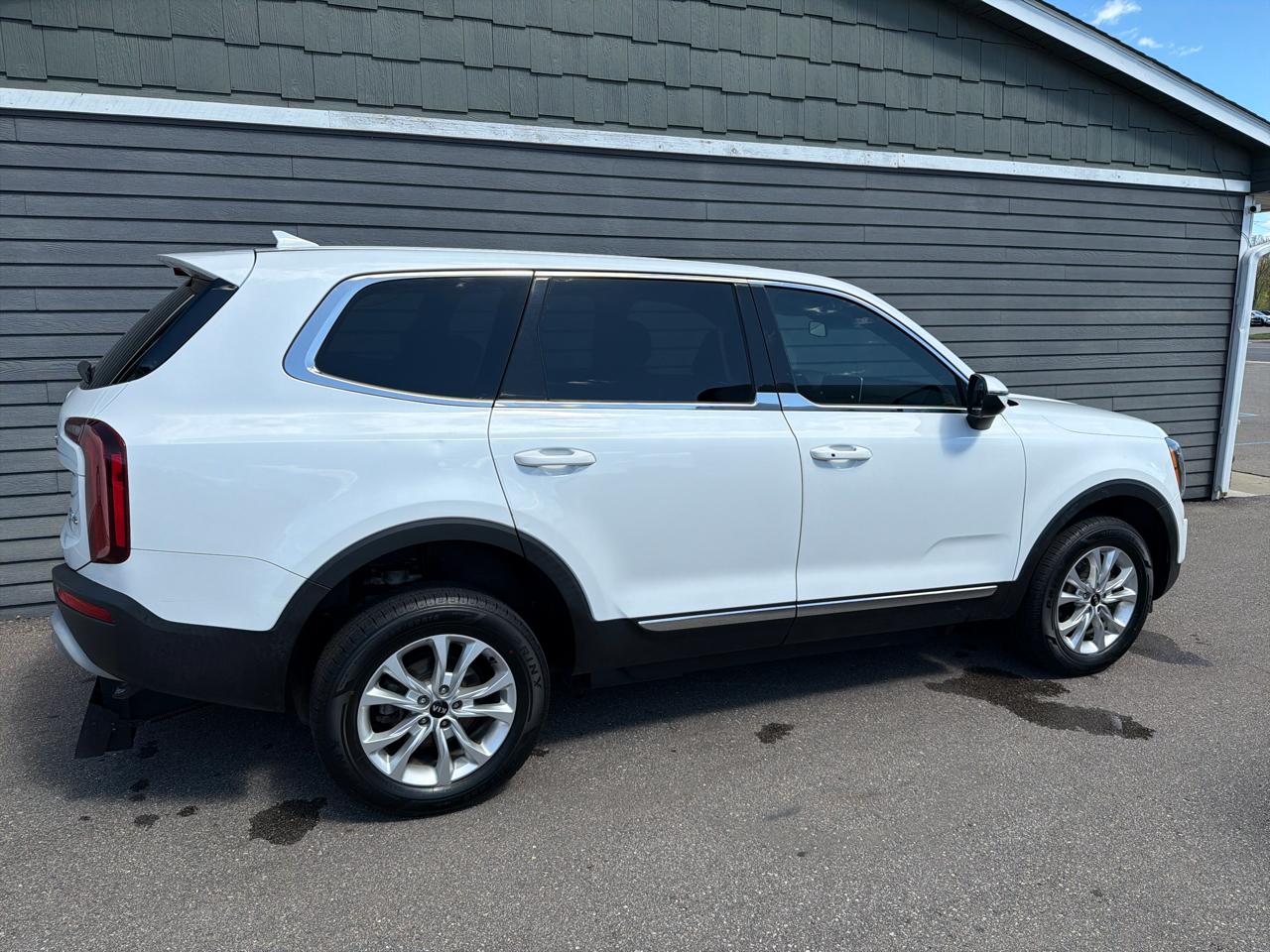 Kia Telluride LX FWD 2020