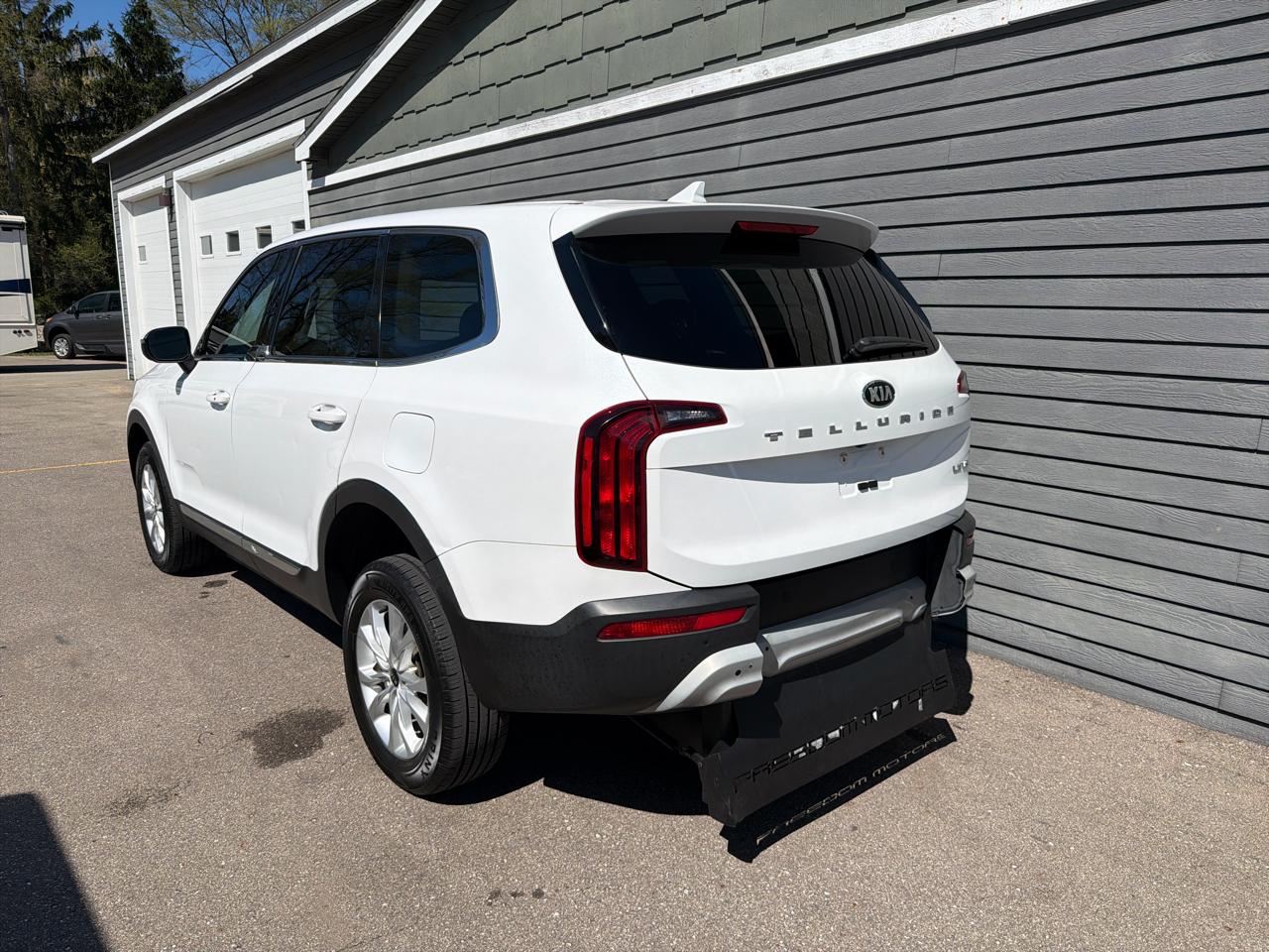 Kia Telluride LX FWD 2020