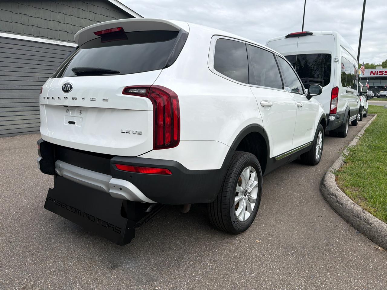 Kia Telluride LX FWD 2020