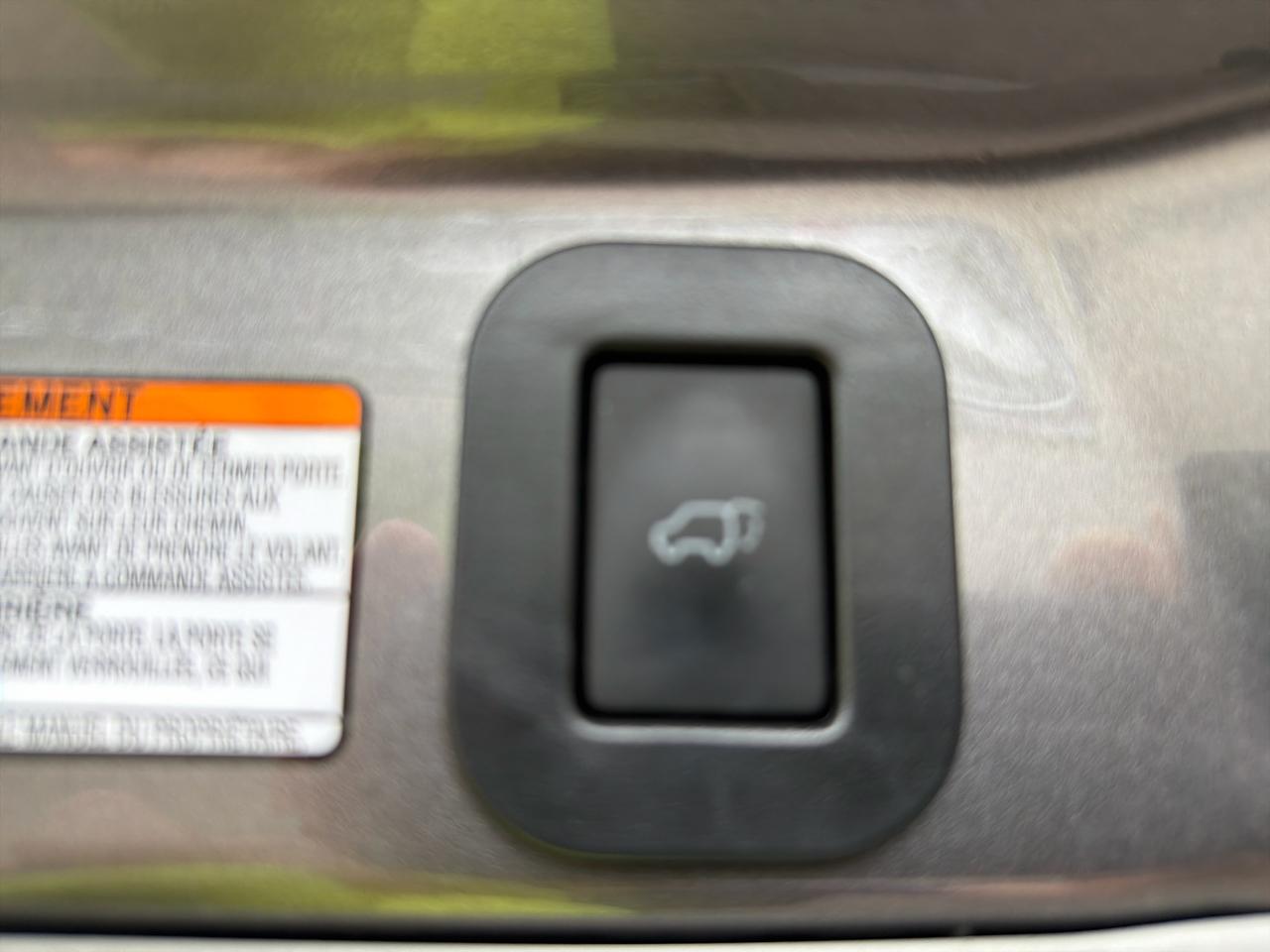 Toyota Sienna XLE Auto Access Seat FWD 7-Passenger (Natl) 2017