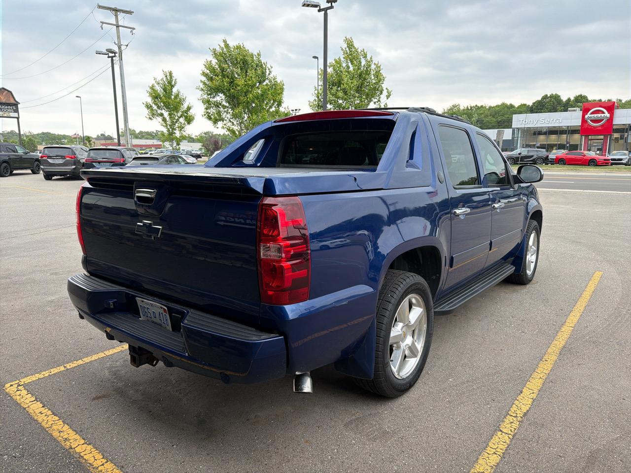 Chevrolet Avalanche  2013