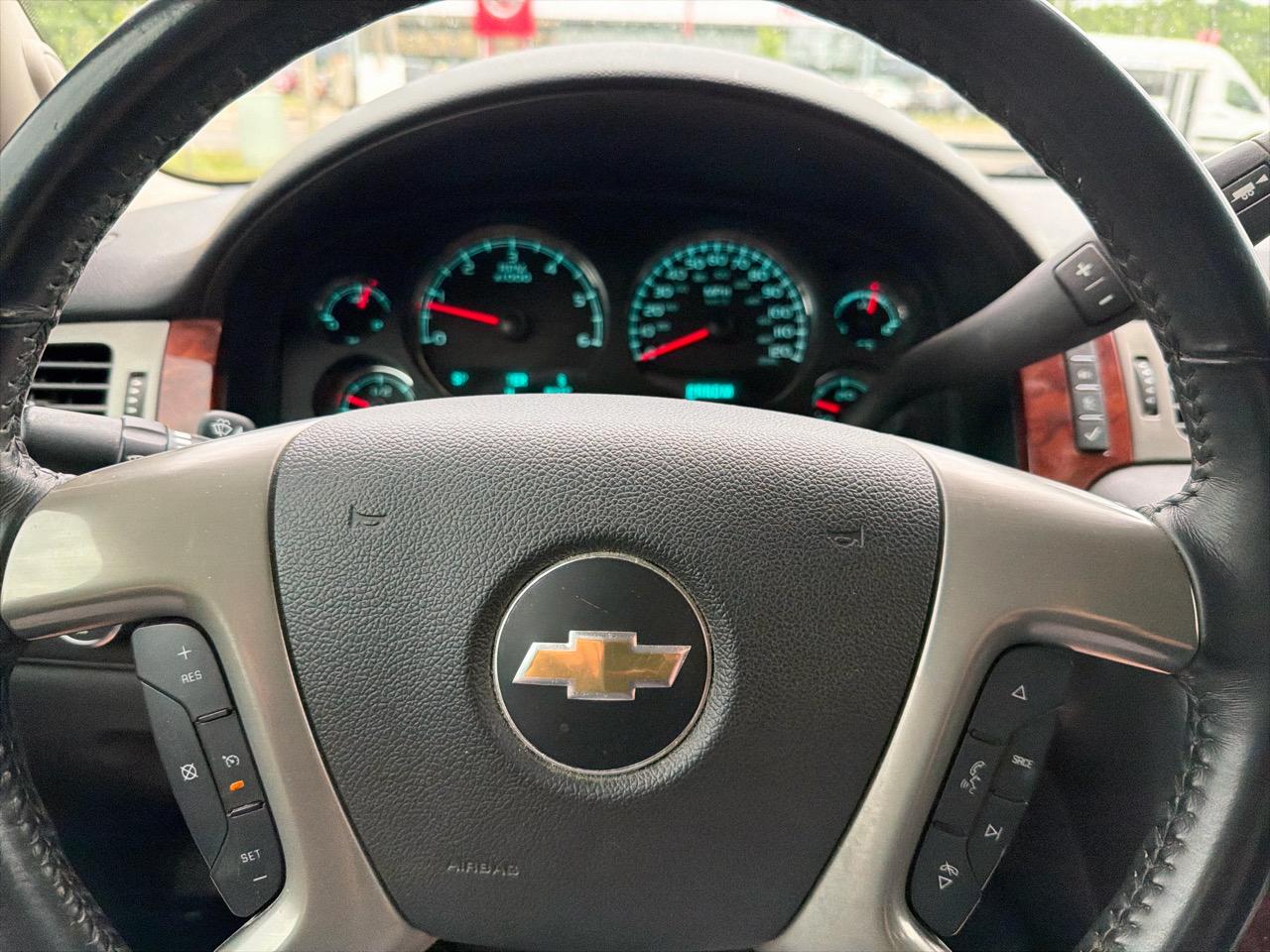 Chevrolet Avalanche  2013