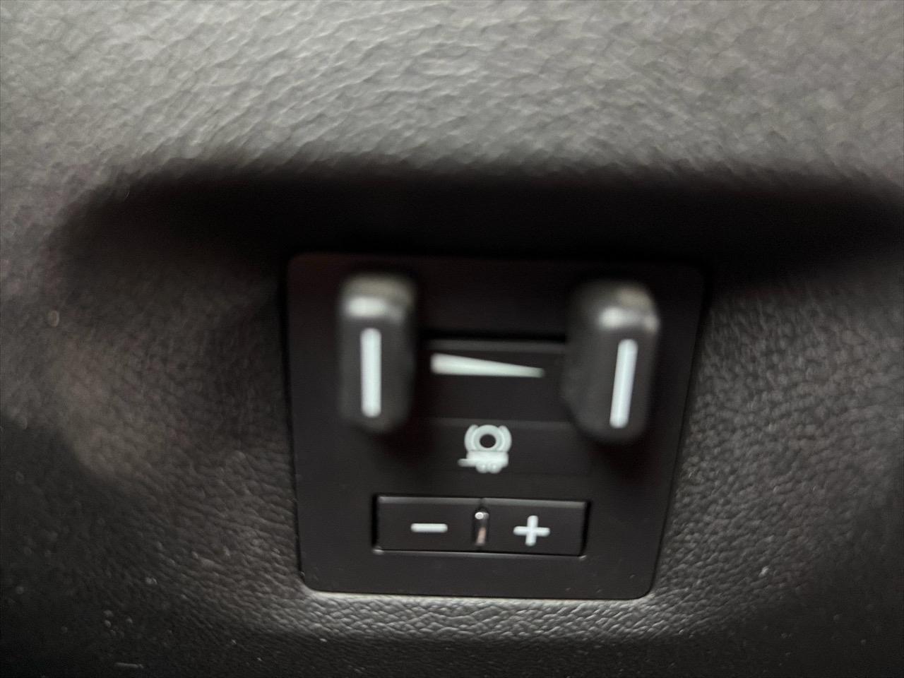 Chevrolet Avalanche  2013