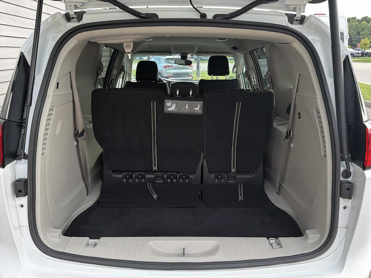Chrysler Pacifica Touring L FWD 2018
