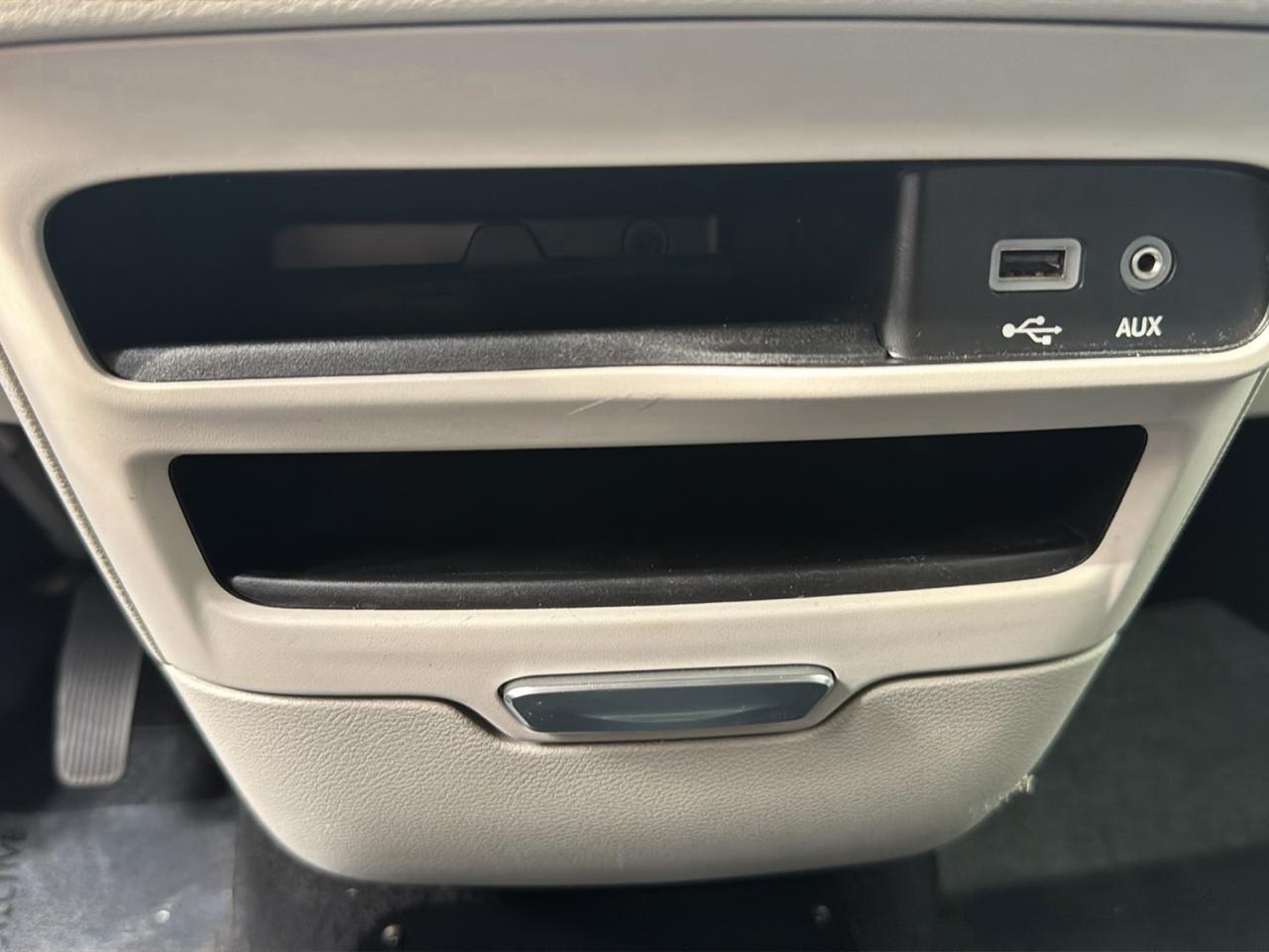 Chrysler Pacifica Touring L FWD 2018