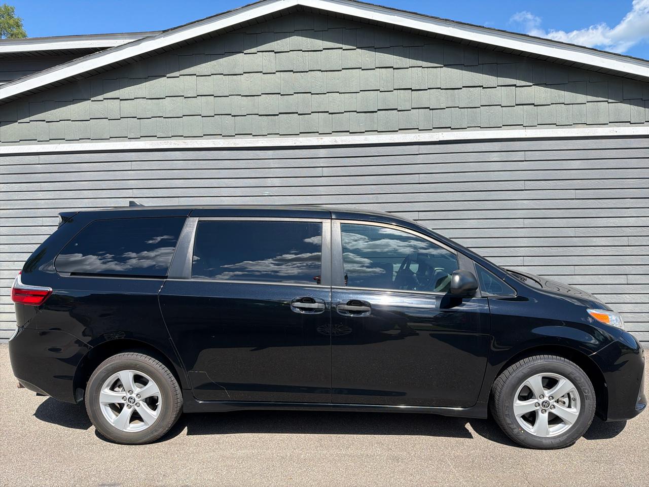 Toyota Sienna L FWD 7-Passenger (Natl) 2020