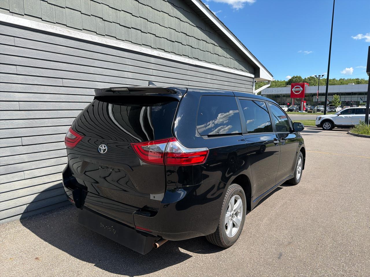 Toyota Sienna L FWD 7-Passenger (Natl) 2020
