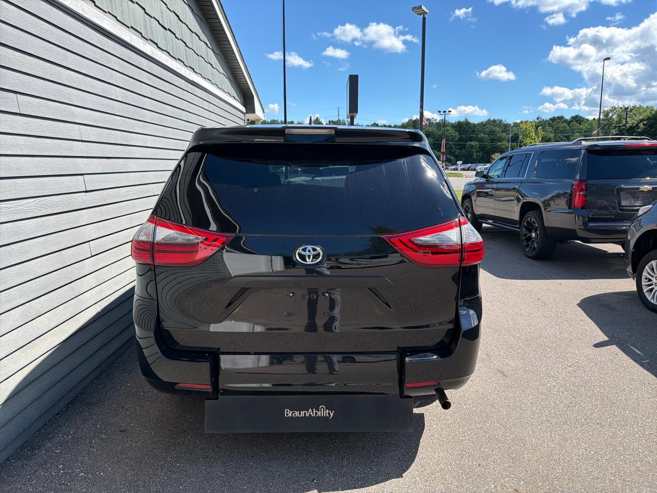 Toyota Sienna L FWD 7-Passenger (Natl) 2020