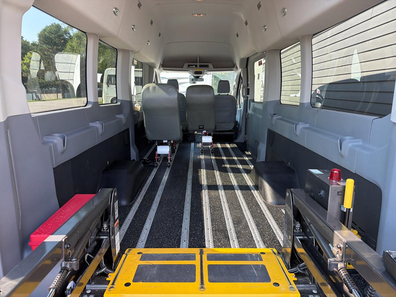 Ford Transit 350 Wagon HD High Roof XLT Dual Slide. 148 WB EL 2017