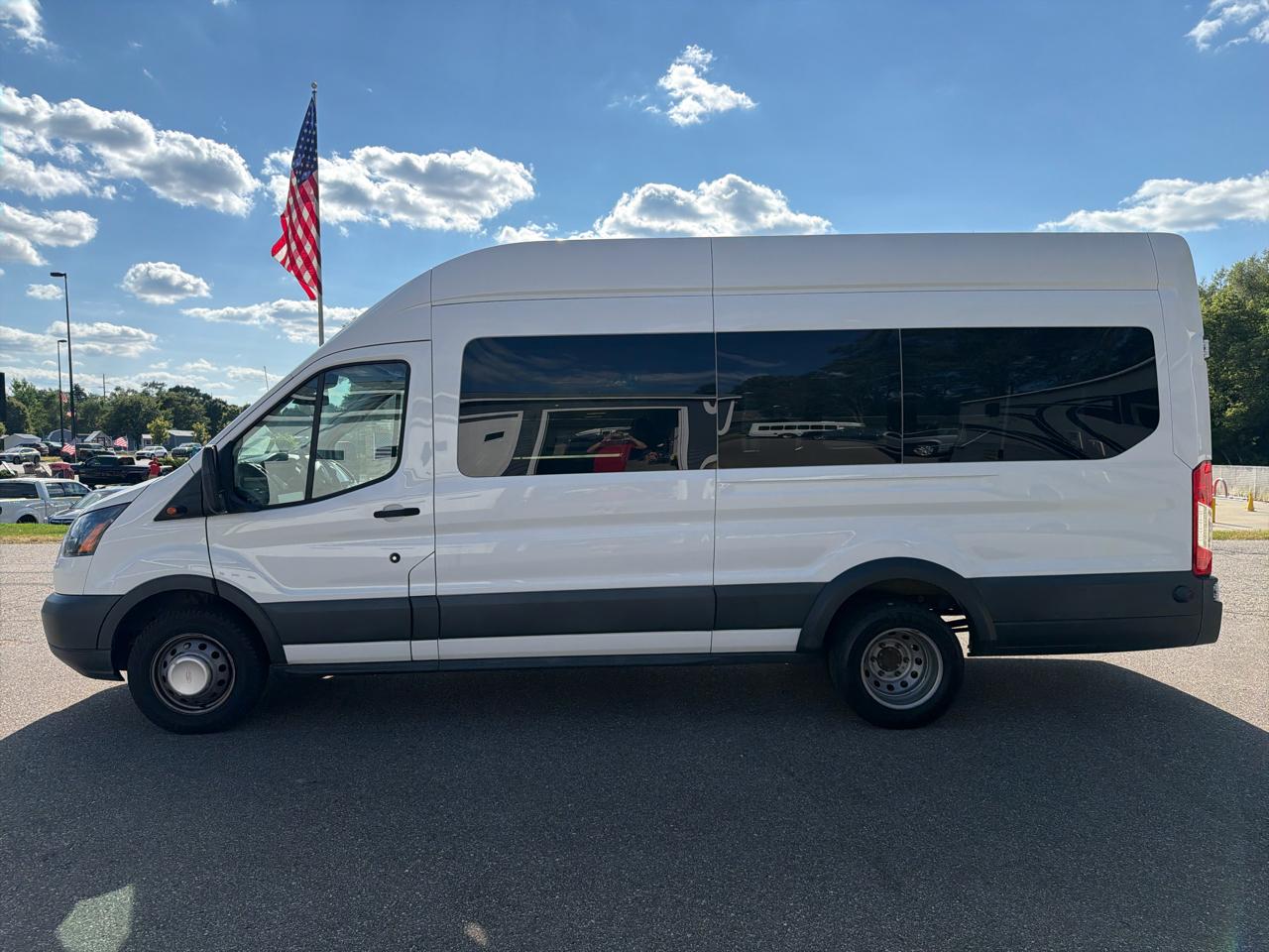 Ford Transit 350 Wagon HD High Roof XLT Dual Slide. 148 WB EL 2017