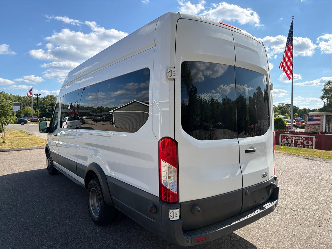 Ford Transit 350 Wagon HD High Roof XLT Dual Slide. 148 WB EL 2017