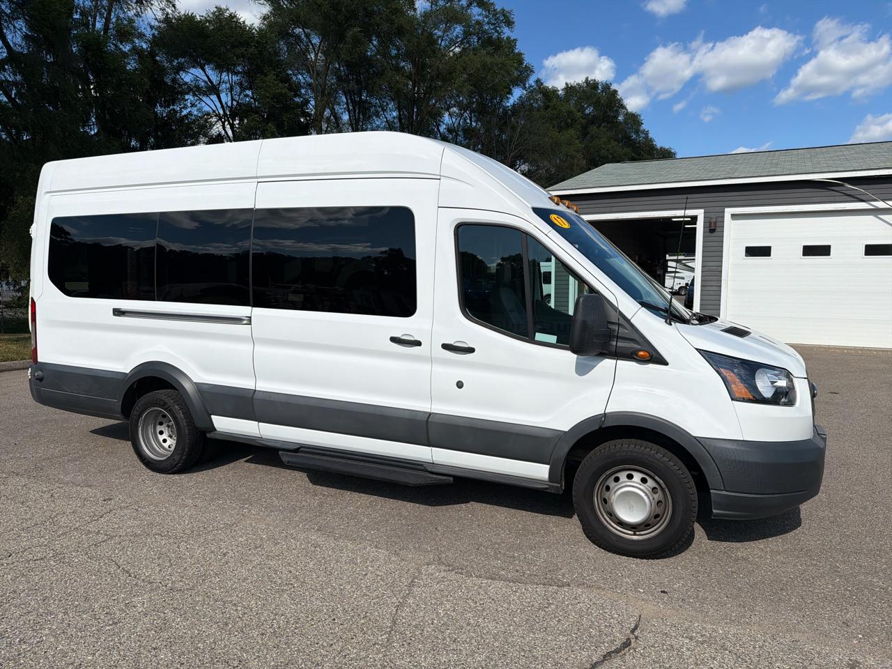 Ford Transit 350 Wagon HD High Roof XLT Dual Slide. 148 WB EL 2017