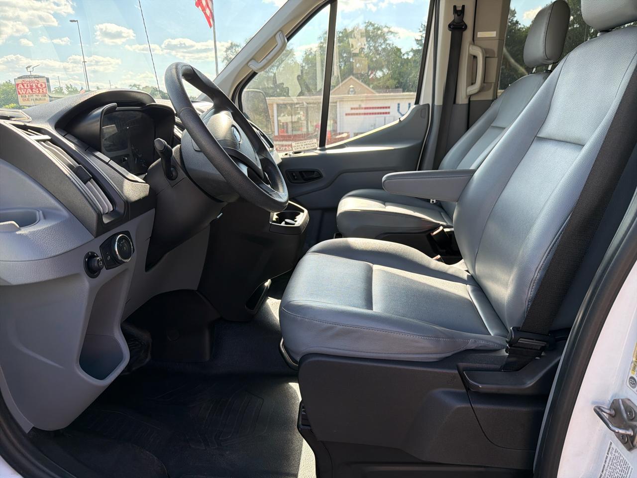 Ford Transit 350 Wagon HD High Roof XLT Dual Slide. 148 WB EL 2017
