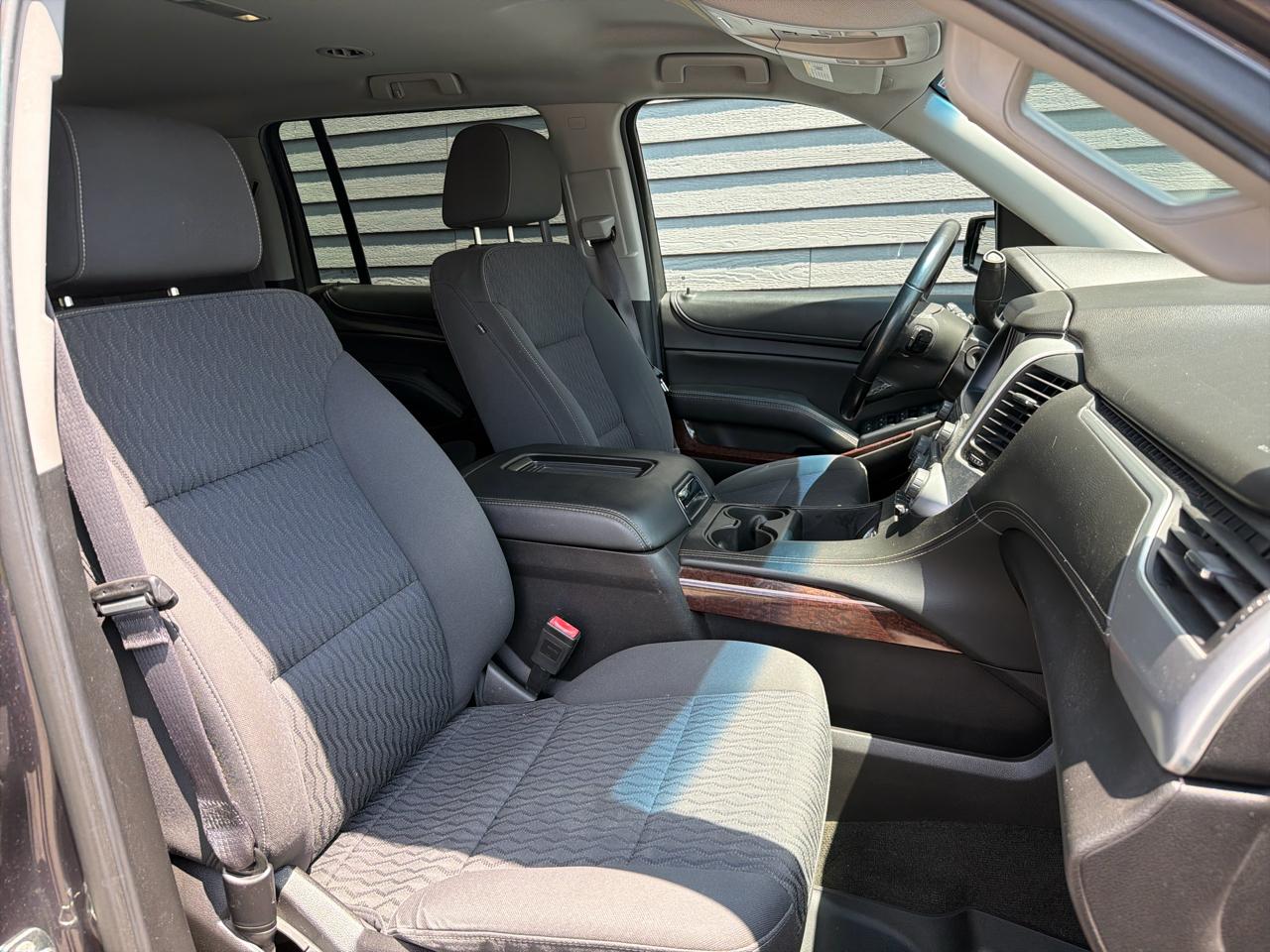 GMC Yukon XL SLE 4WD 2017