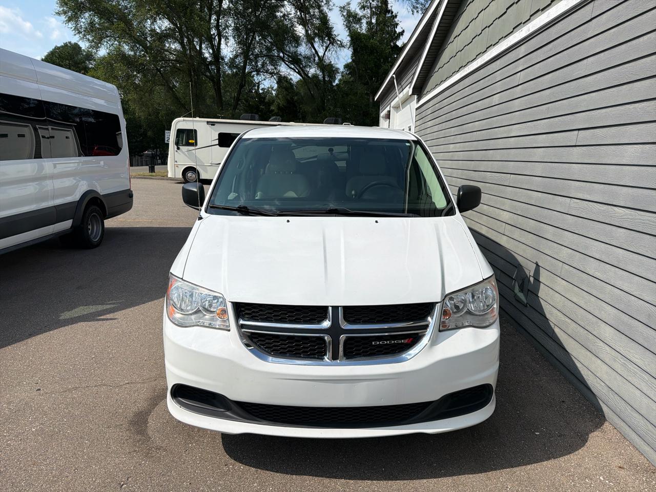 Dodge Grand Caravan SE 2017
