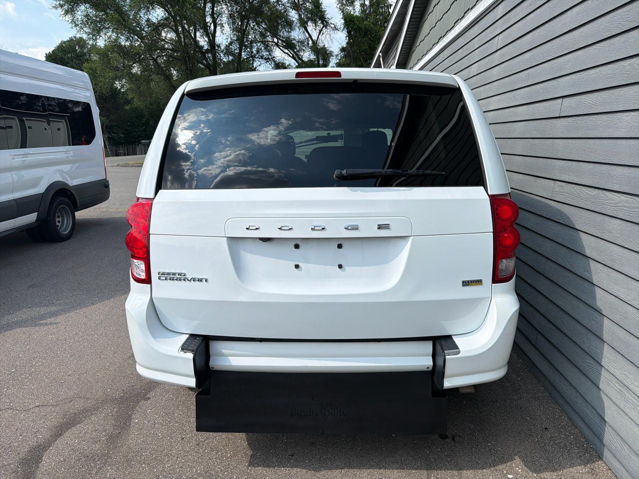 Dodge Grand Caravan SE 2017