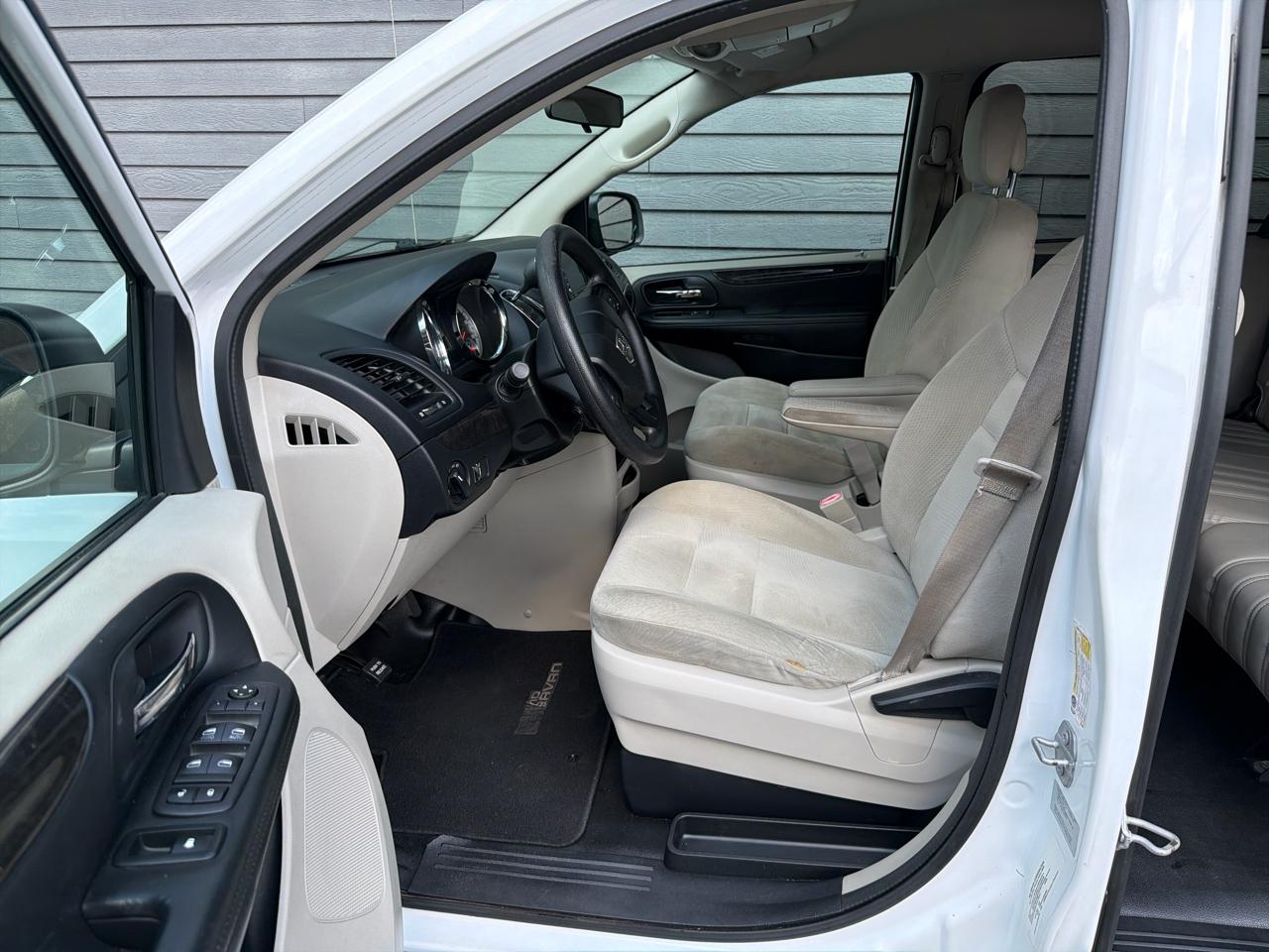 Dodge Grand Caravan SE 2017