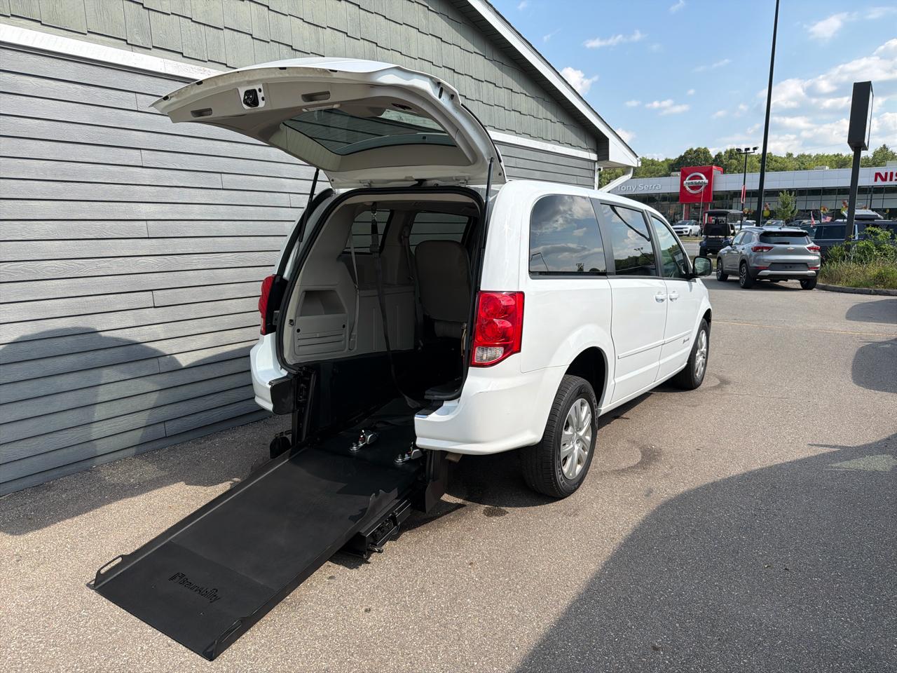 Dodge Grand Caravan SE 2017