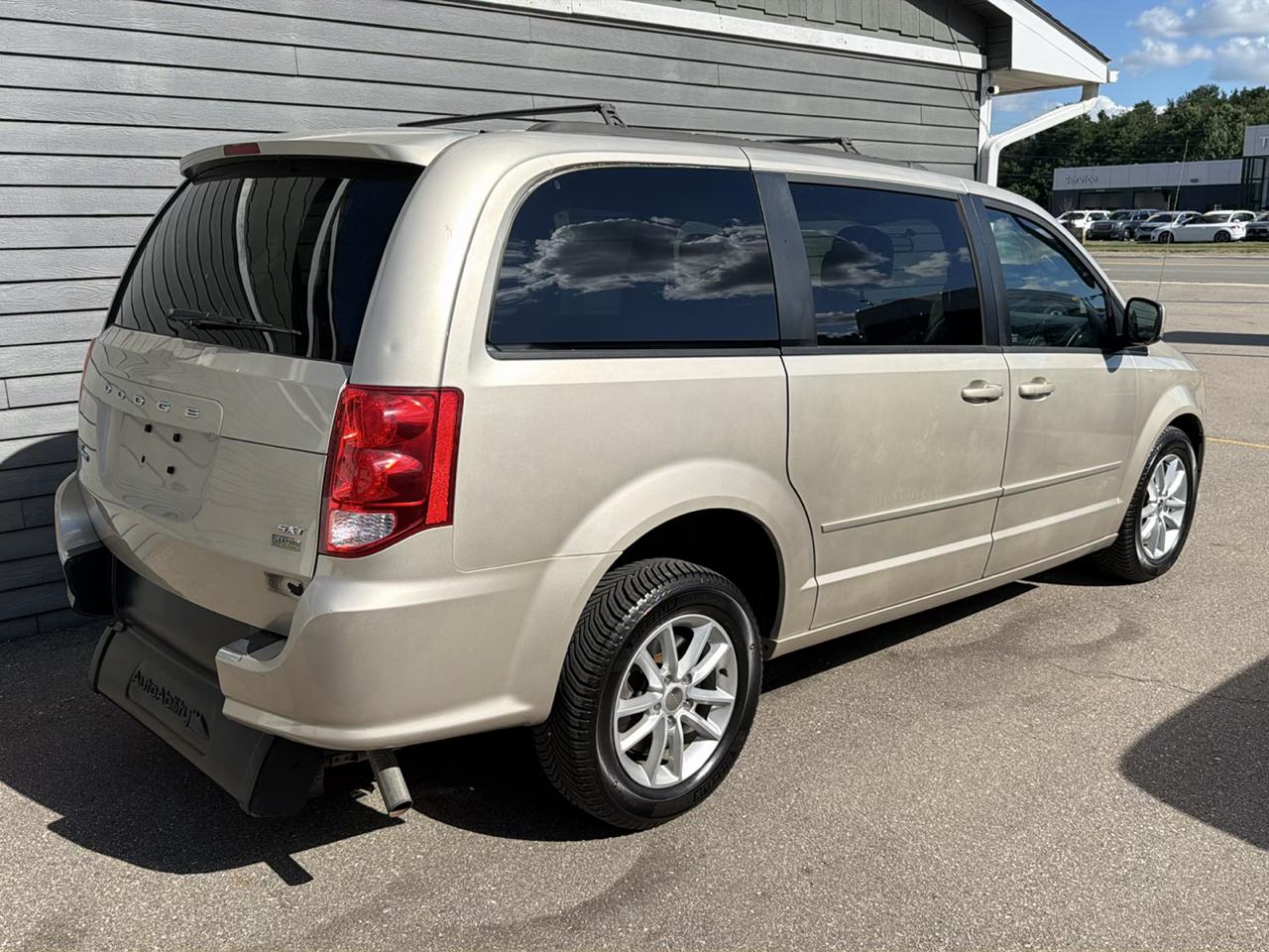 Dodge Grand Caravan 4dr Wgn SXT 2015