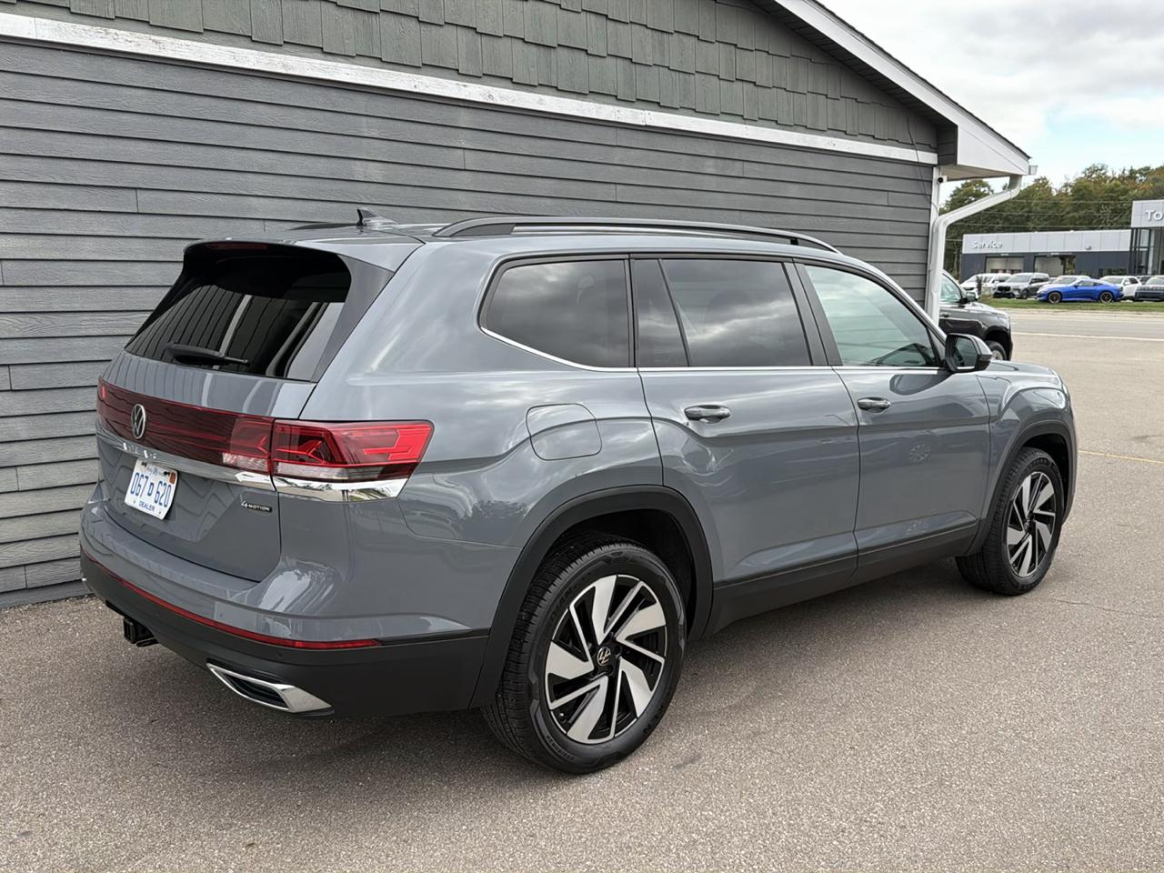 Volkswagen Atlas 2.0T SE w/Technology 4MOTION 2026