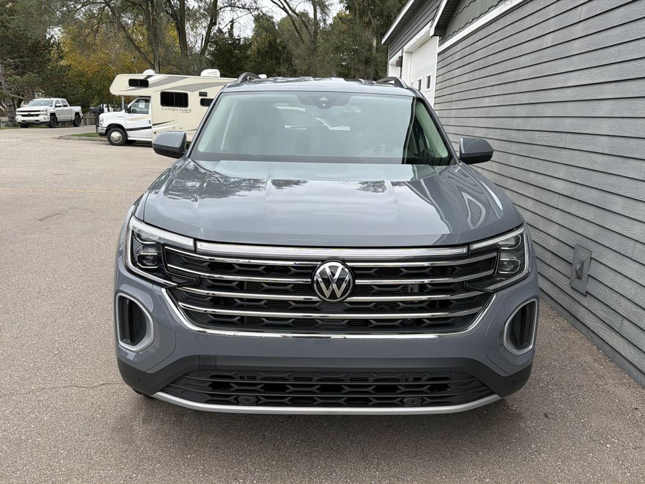 Volkswagen Atlas 2.0T SE w/Technology 4MOTION 2026