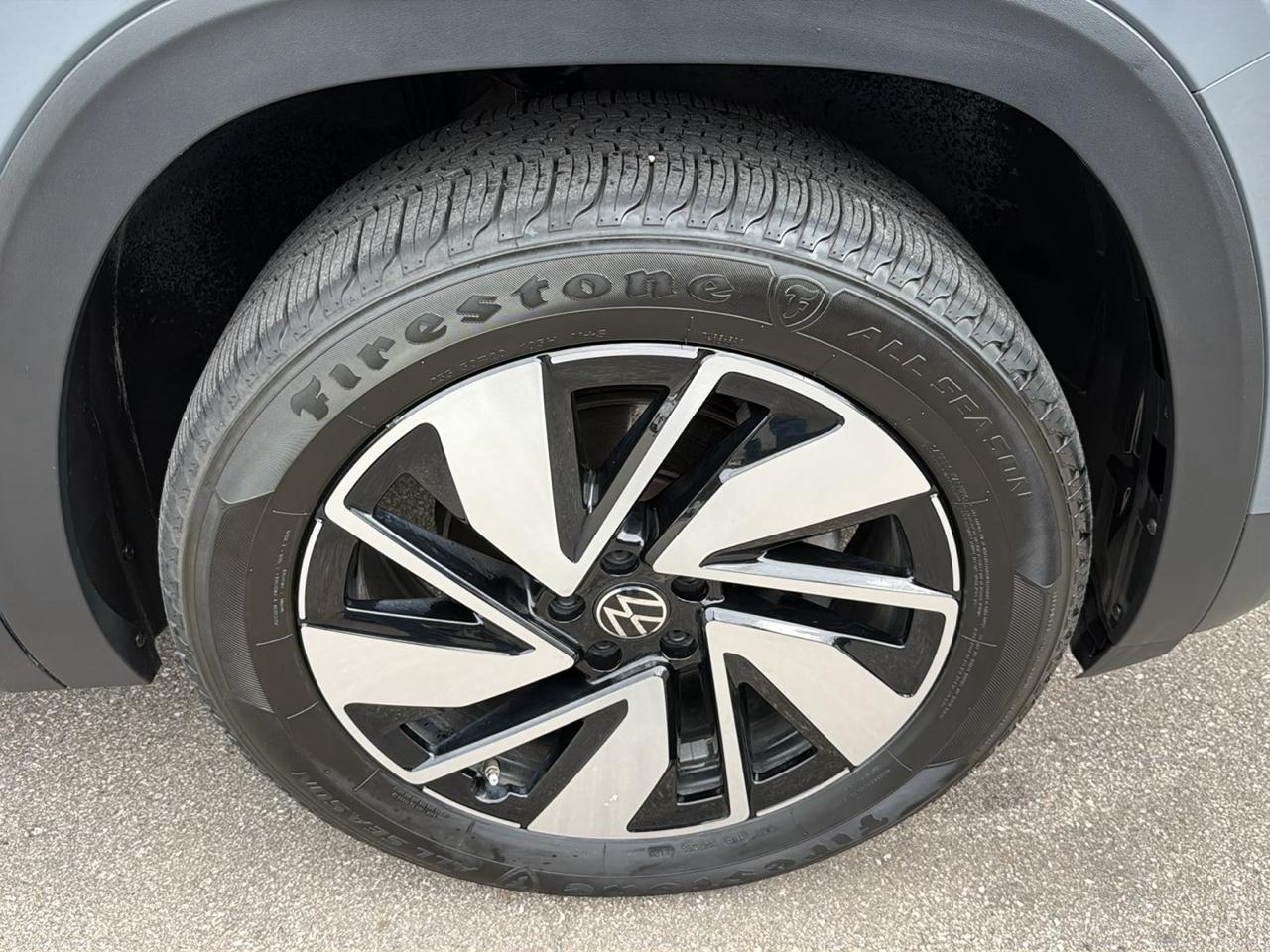 Volkswagen Atlas 2.0T SE w/Technology 4MOTION 2026