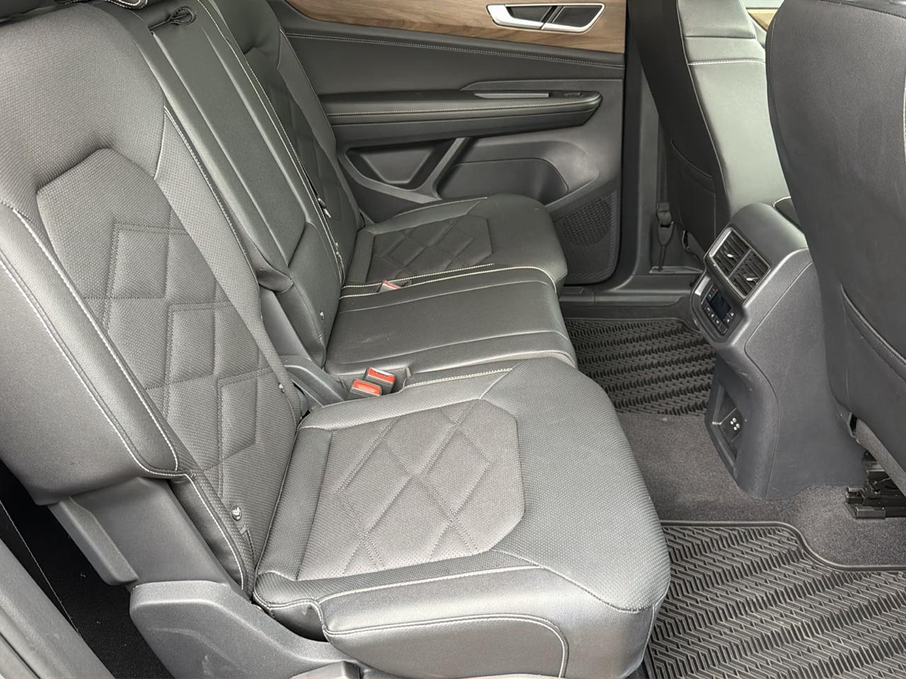 Volkswagen Atlas 2.0T SE w/Technology 4MOTION 2026