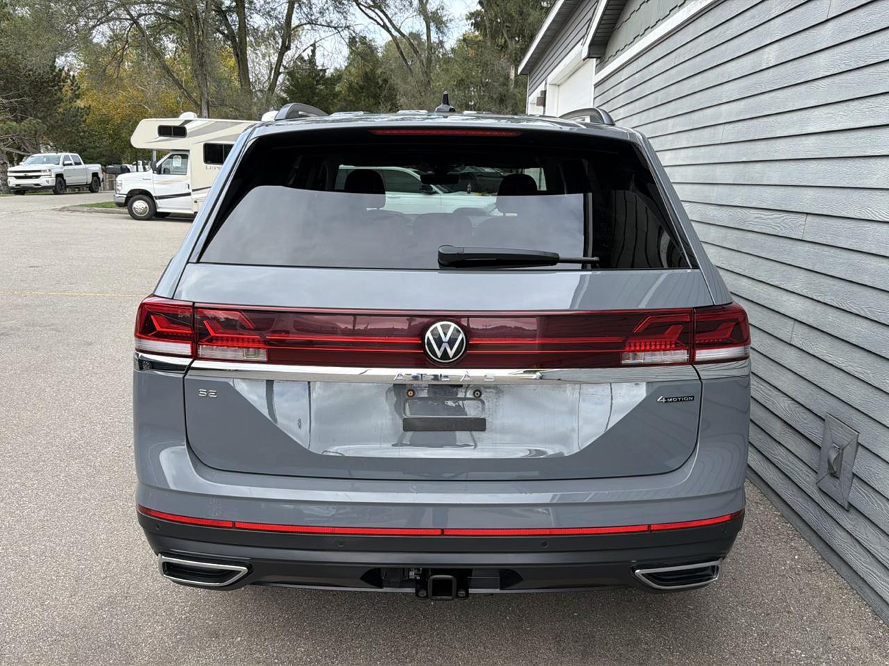 Volkswagen Atlas 2.0T SE w/Technology 4MOTION 2026