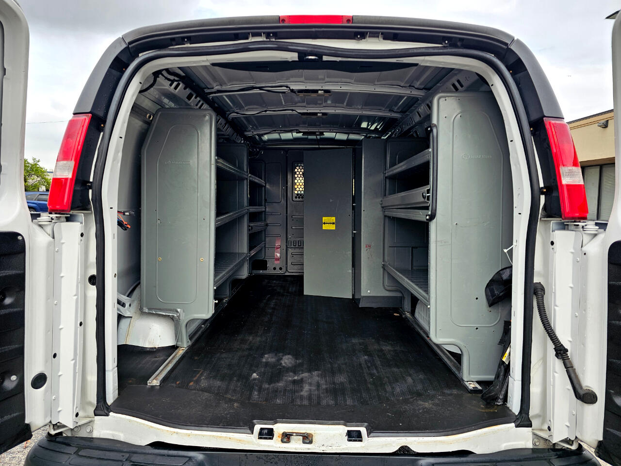 Chevrolet Express Cargo Van RWD 2500 135" 2019