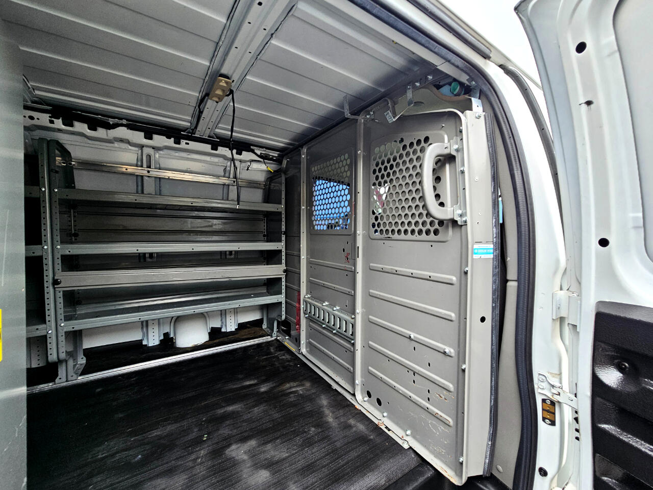 Chevrolet Express Cargo Van RWD 2500 135" 2019