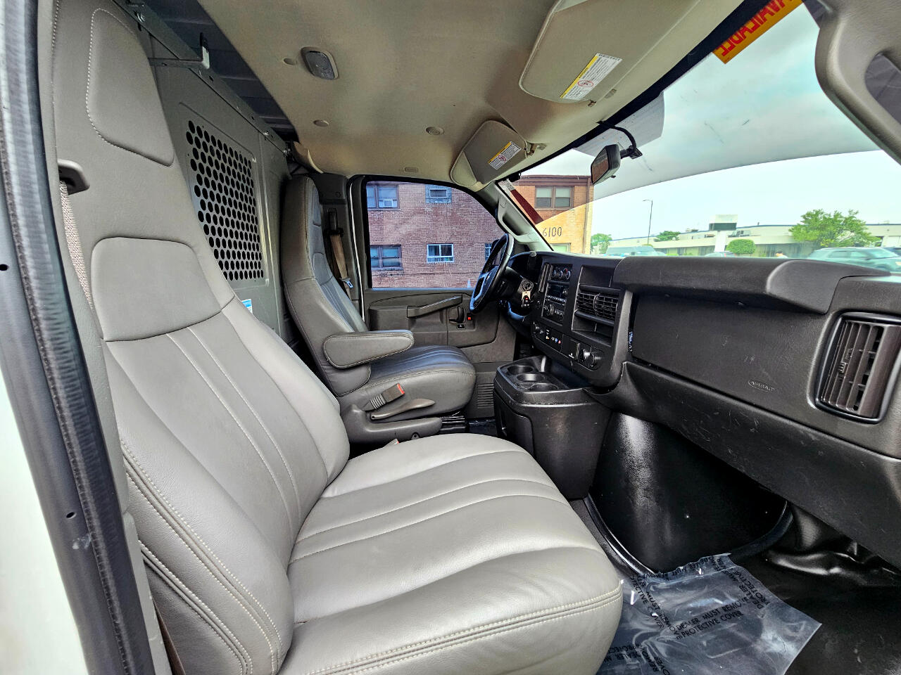 Chevrolet Express Cargo Van RWD 2500 135" 2019