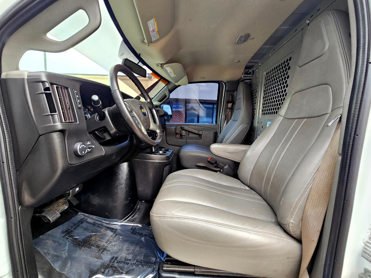 Chevrolet Express Cargo Van RWD 2500 135" 2019