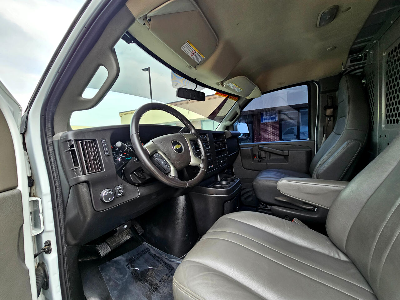 Chevrolet Express Cargo Van RWD 2500 135" 2019