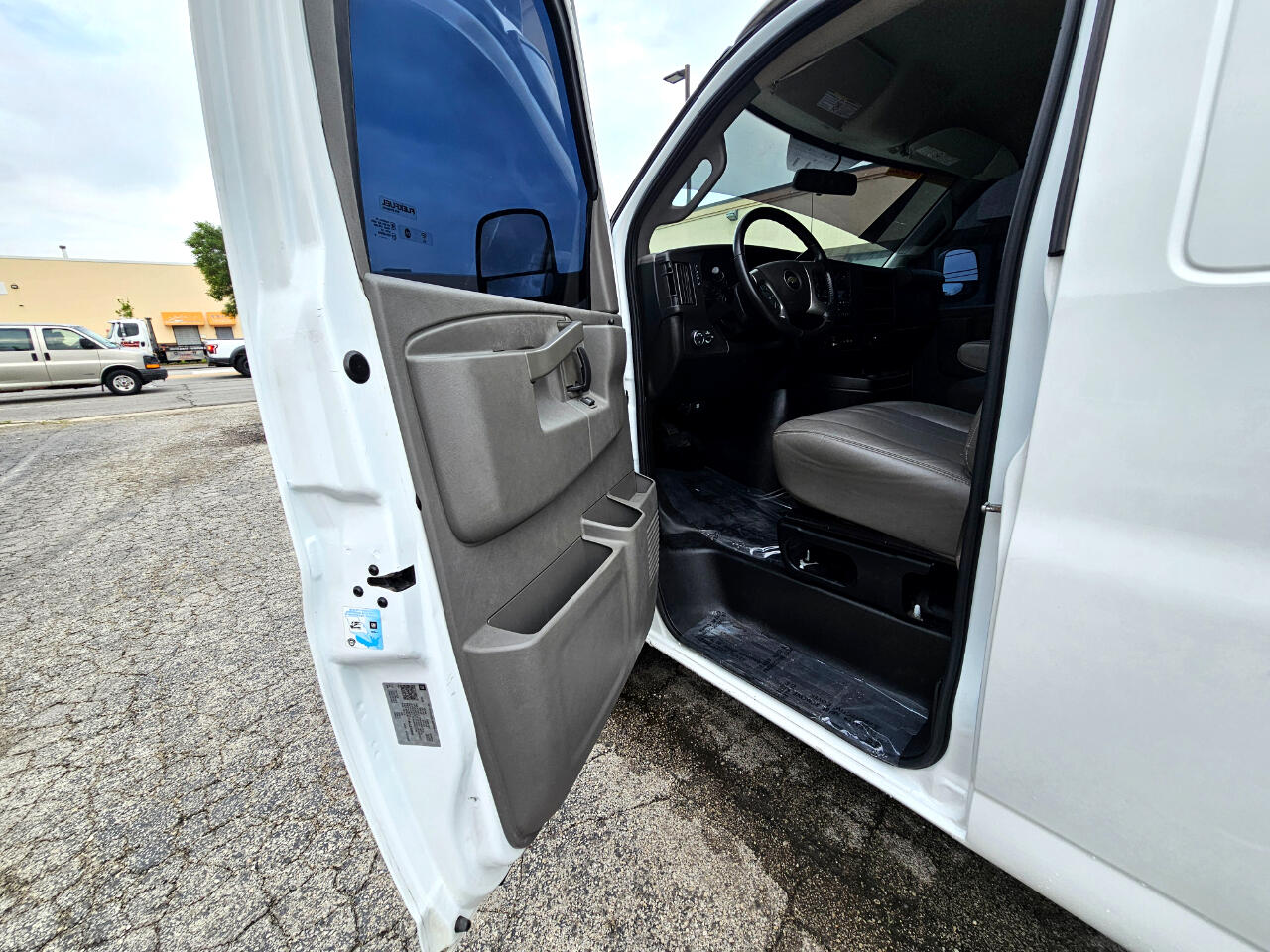 Chevrolet Express Cargo Van RWD 2500 135" 2019