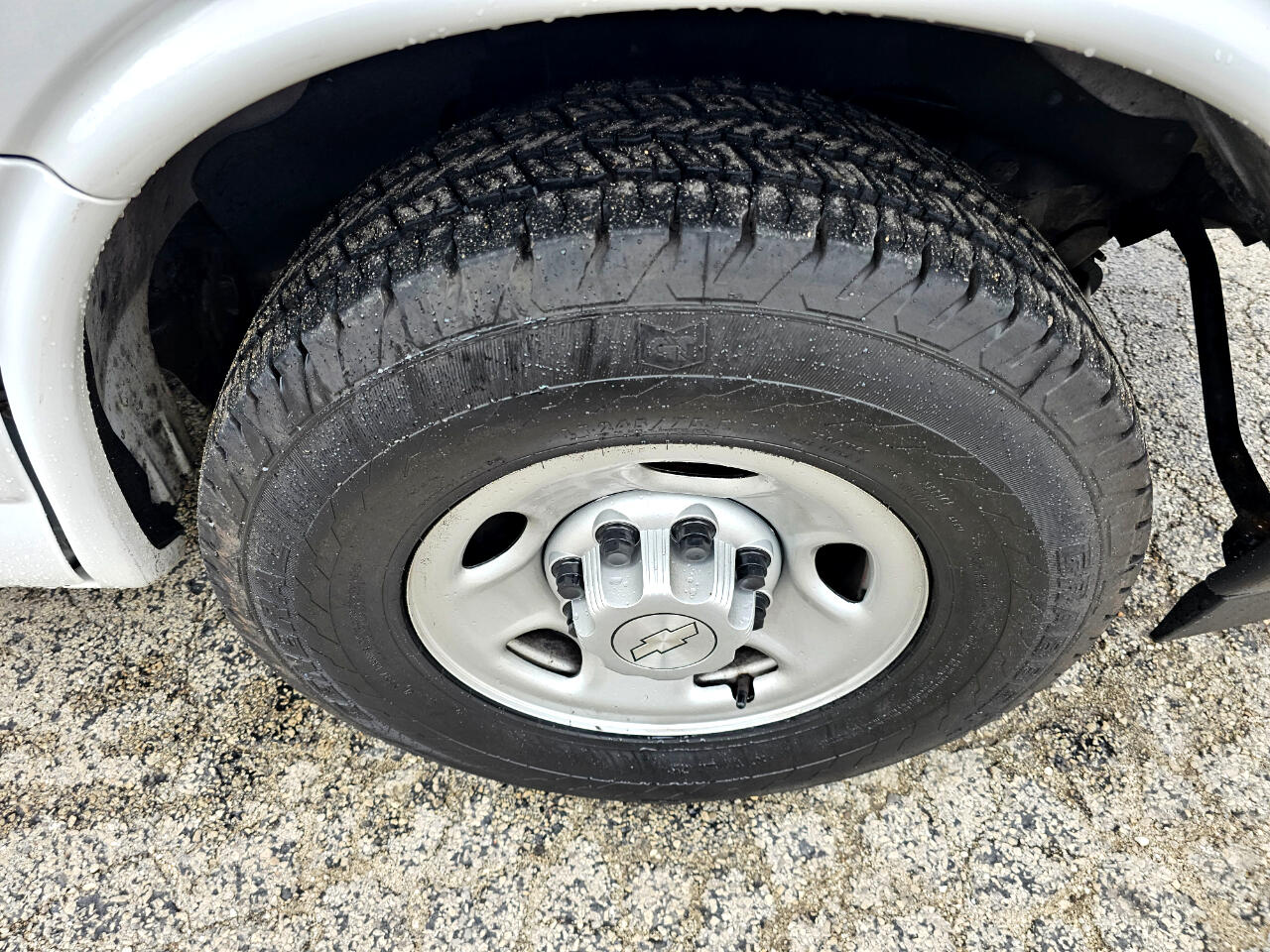 Chevrolet Express Cargo Van RWD 2500 135" 2019
