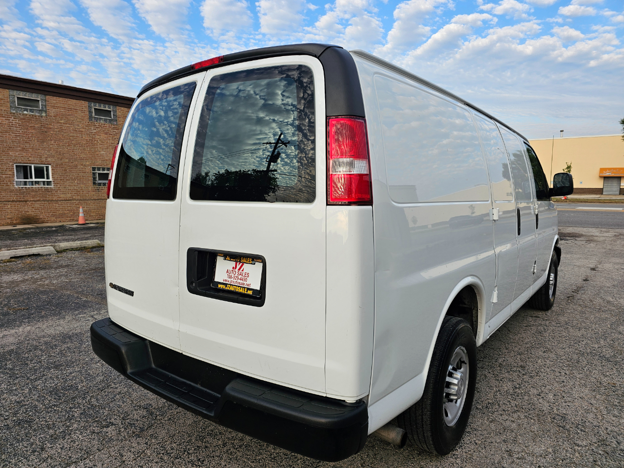 Chevrolet Express Cargo Van RWD 2500 135" 2017