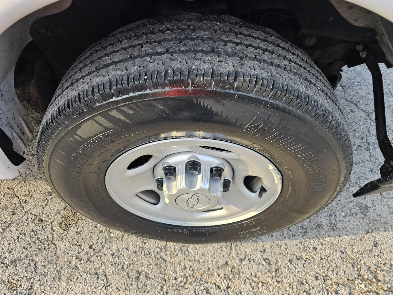 Chevrolet Express Cargo Van RWD 2500 135" 2017