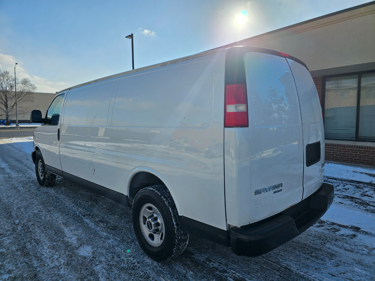 GMC Savana Cargo Van RWD 2500 155" 2014