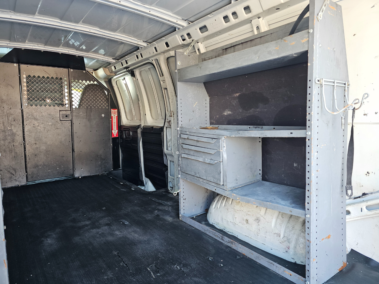 GMC Savana Cargo Van RWD 2500 155" 2014