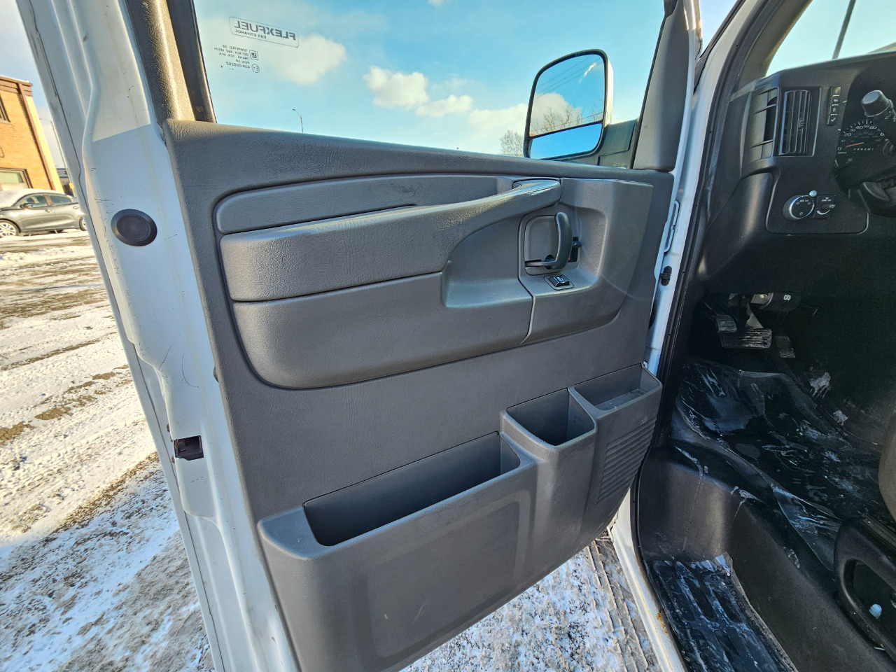 GMC Savana Cargo Van RWD 2500 155" 2014