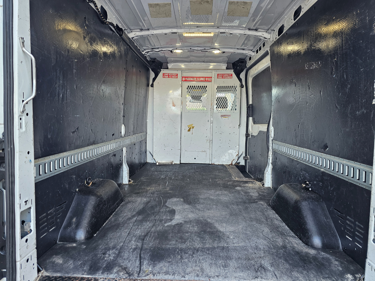 Ford Transit Van T-350 148" Med Rf 9500 GVWR Sliding RH Dr 2018